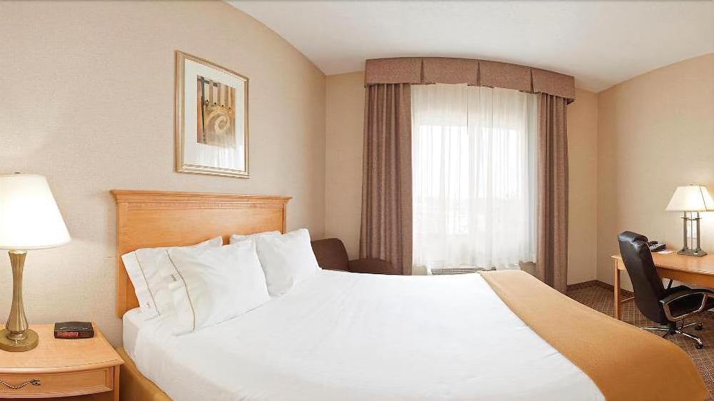 Holiday Inn Express Hotel & Suites Chesterfield - Selfridge Area By Ihg Εξωτερικό φωτογραφία