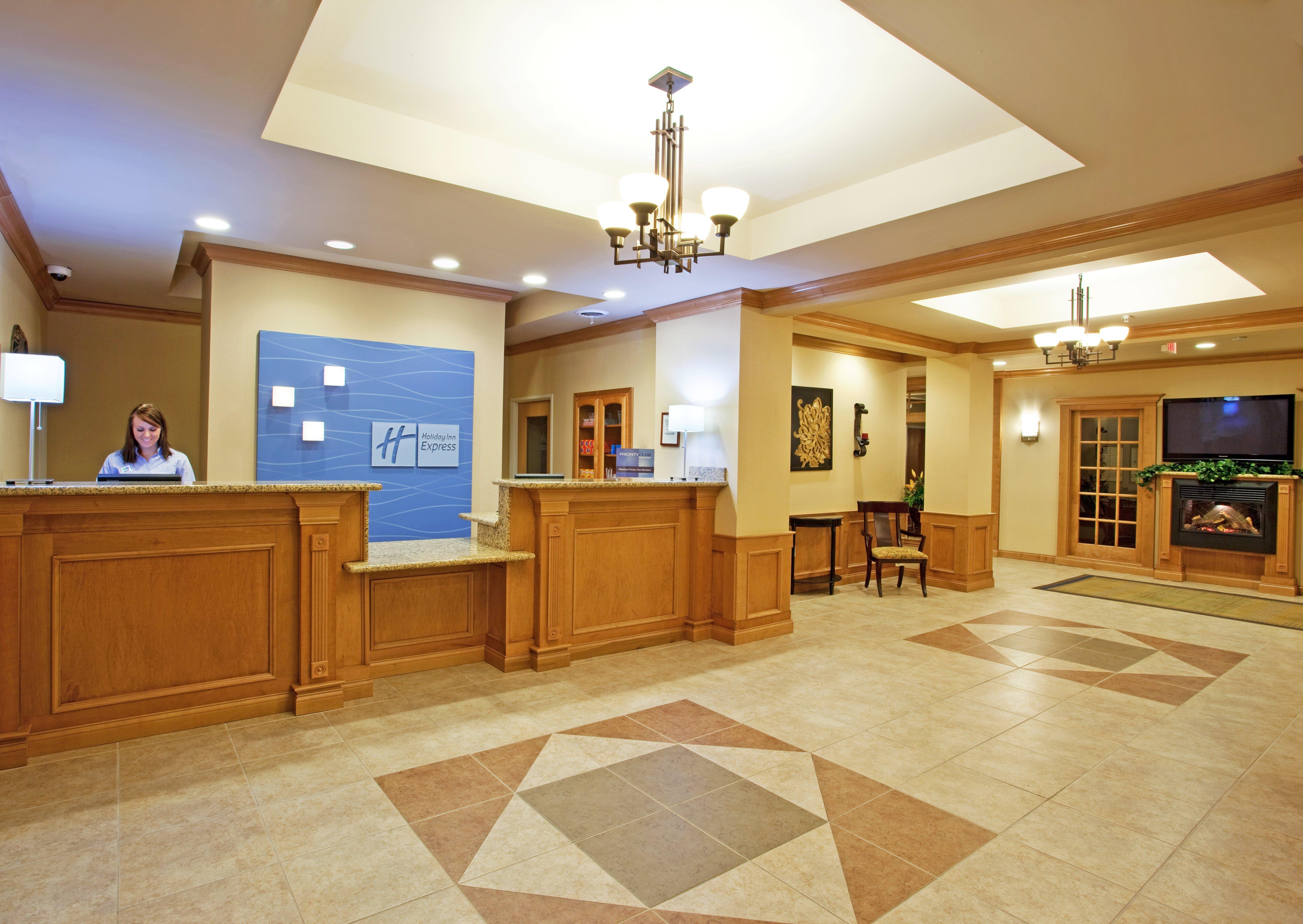 Holiday Inn Express Hotel & Suites Chesterfield - Selfridge Area By Ihg Εξωτερικό φωτογραφία